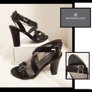 Bandolino Sandals 7.5m black straps block heel that measures 4” in height.